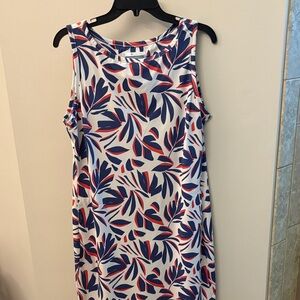 Sleeveless Dress with Blue and Red Leaf Print